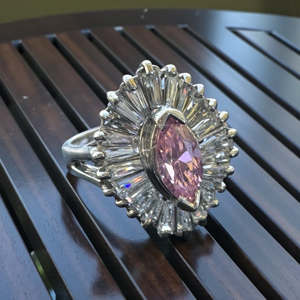 Dazzling 925 Silver Pink Marquise Sunburst Ring - Brilliant Diamond-Like Shine